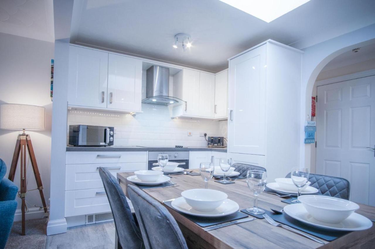North Beach Heights - 2 Bedroom Penthouse - Tenby Kültér fotó