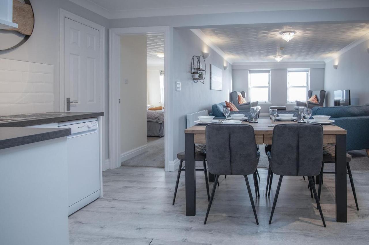 North Beach Heights - 2 Bedroom Penthouse - Tenby Kültér fotó